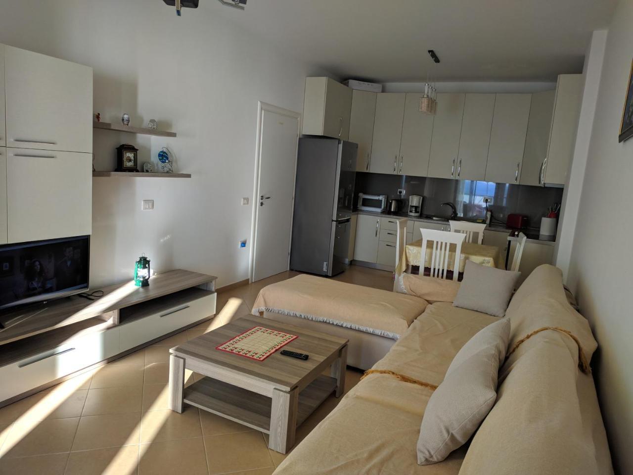 Lucky Lux Apartment Vlore Ngoại thất bức ảnh