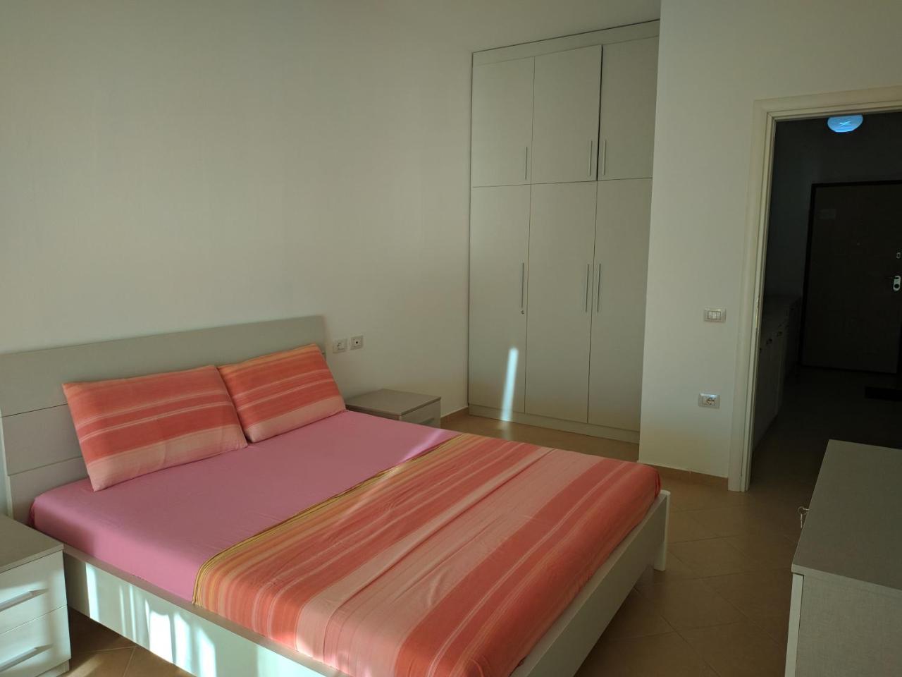 Lucky Lux Apartment Vlore Ngoại thất bức ảnh