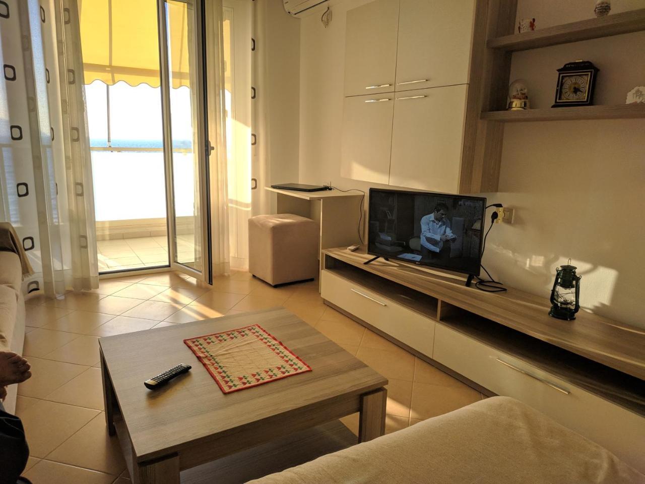 Lucky Lux Apartment Vlore Ngoại thất bức ảnh